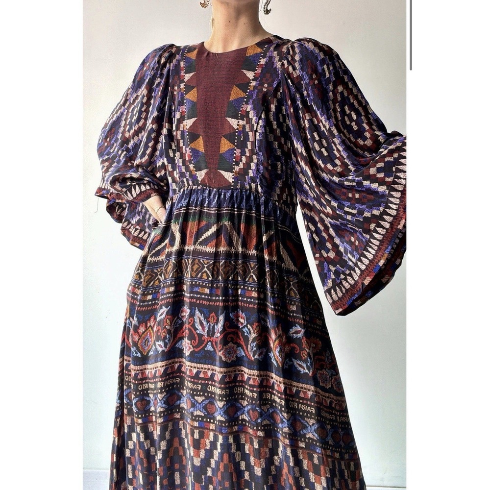 Farm Rio Peace Maxi Dress Whimsical Floral Boho Hippie Peasant Flowy Size M